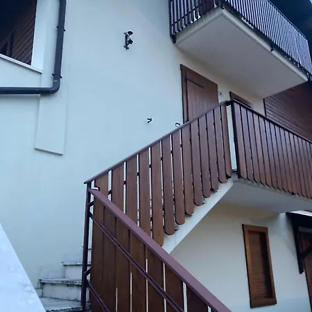 Iris Apartment *